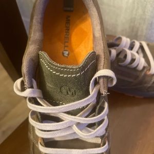 NWOT Merrell sneakers size 14 in green